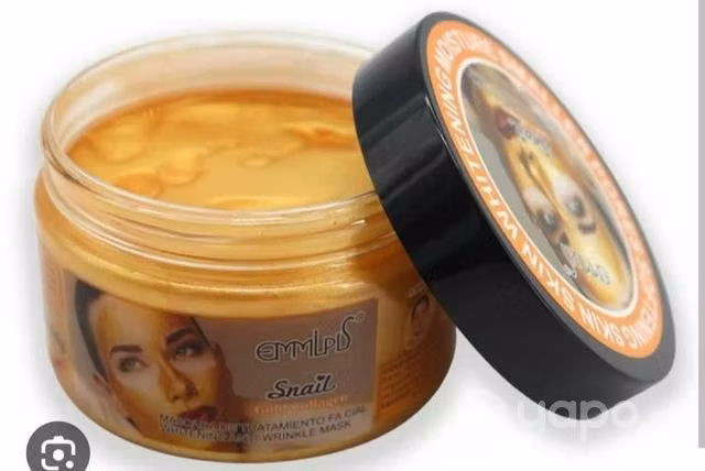 Mascarilla facial de caracol colágeno