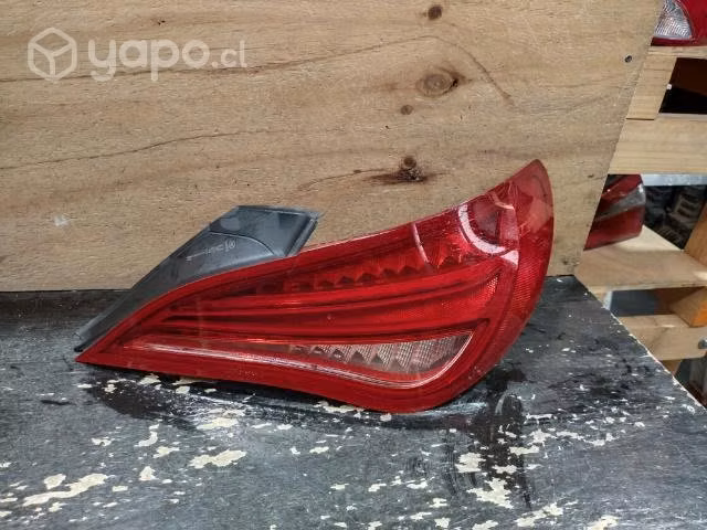 Foco mercedes Benz cla nuevo Rh /mj01