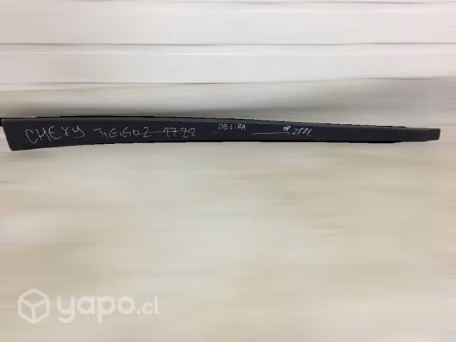Moldura puerta delantera rh chery tiggo 2 2017 202