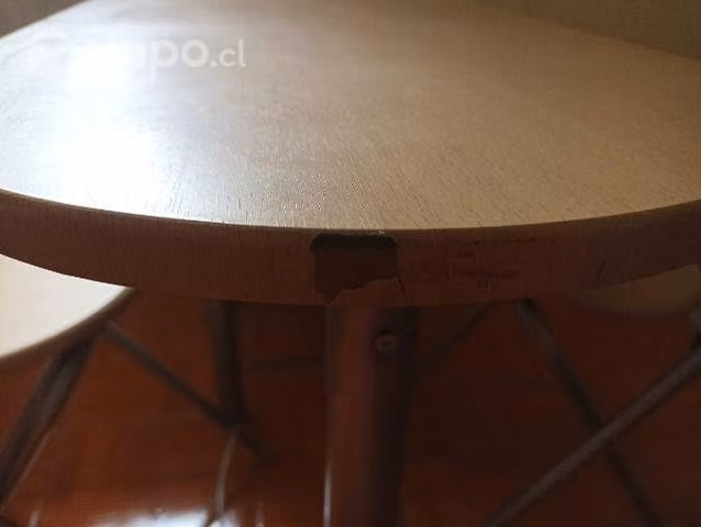 Mesa desayunador con asientos