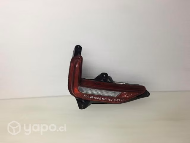 Reflectante lh ssangyong rexton 2021 2023