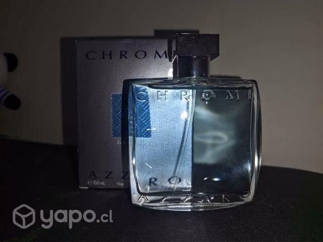 Perfume chrome azzaro.
