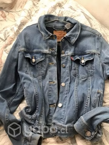 Chaqueta mezclilla elástica marca Levis talla L