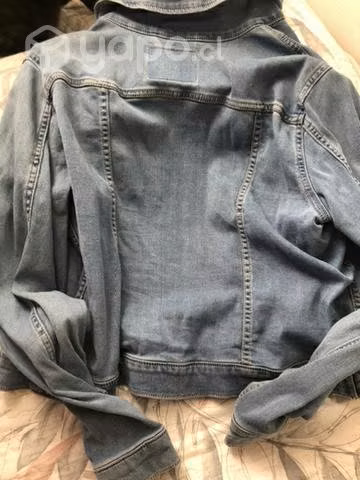 Chaqueta mezclilla elástica marca Levis talla L - Imagen 4