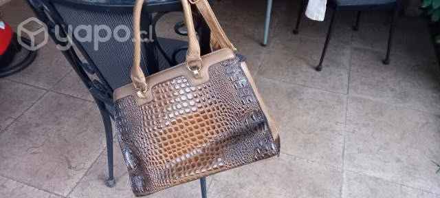Cartera imitacion cuero