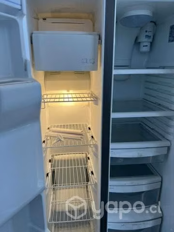 Refrigerador General Electric side by side