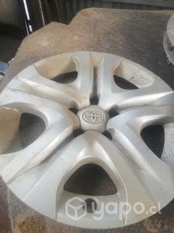 Tapa rueda Toyota. Rad4 original Toyota