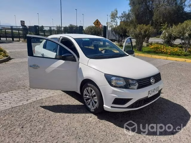 Volkswagen voyage 2021 como nuevo
