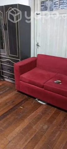 Closet y sofá
