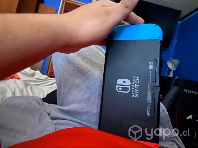 Nintendo switch casi nuevo - Imagen 3