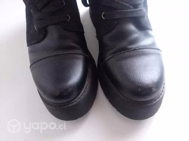 Botas de mujer de cuero cocidas