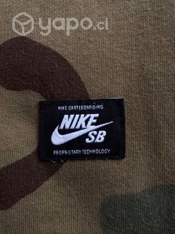 Polerón Camuflaje Nike SB - Imagen 4