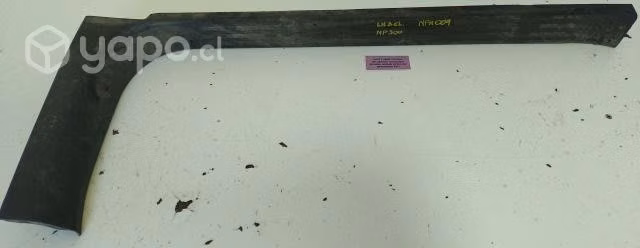 Tapiz Cubre Zocalo Del Izq Nissan NP300 2017 4x2