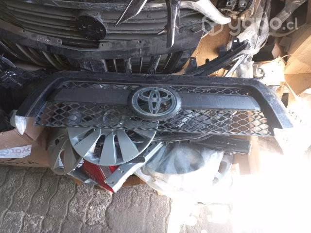 Máscara Toyota 4runner ORIGINAL