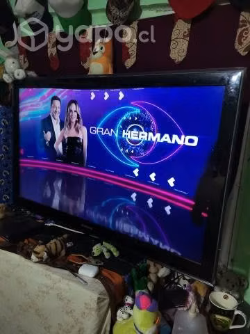 Plasma de 46 pulgadas con control remoto LCD