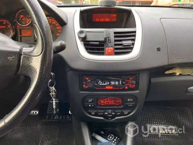 Peugeot 207 2011