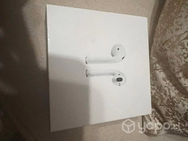 AirPods usados (detalle)