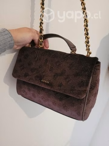 Cartera guess terciopelo nueva