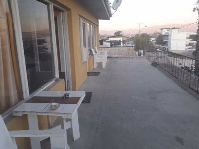 Casa arriendo tongoy 10 personas peninsula