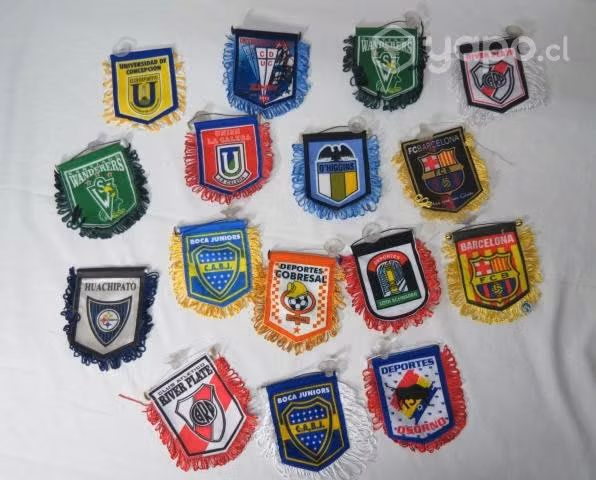 Banderines y camisetas de fútbol para colocar en e