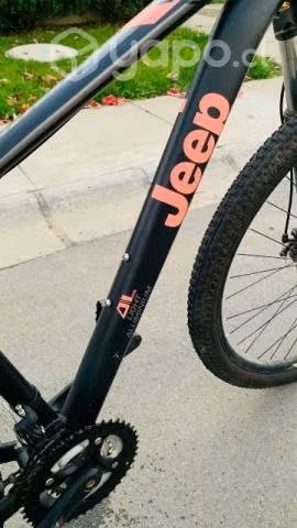 Bicicleta jeep muy poco uso