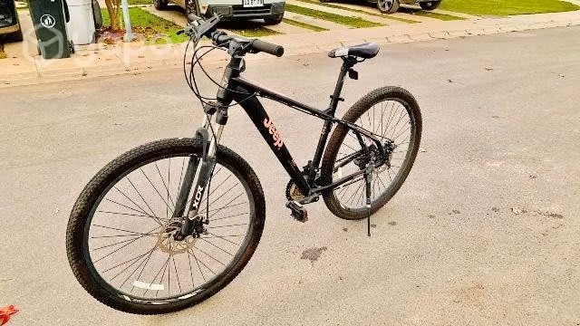Bicicleta jeep muy poco uso