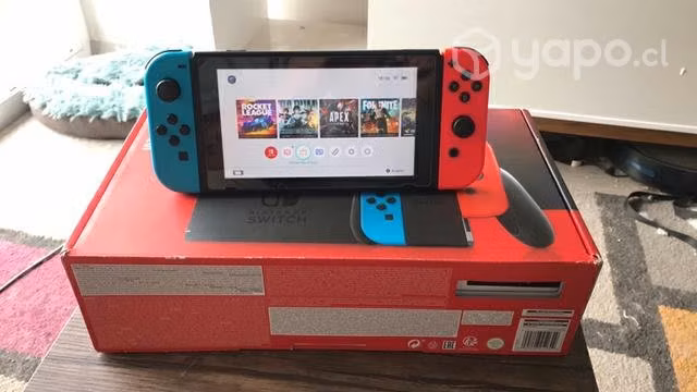 Nintendo Switch V2 / 32GB