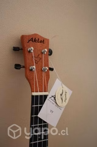 NUEVO Ukelele Soprano de 21 Pulgadas Aklot