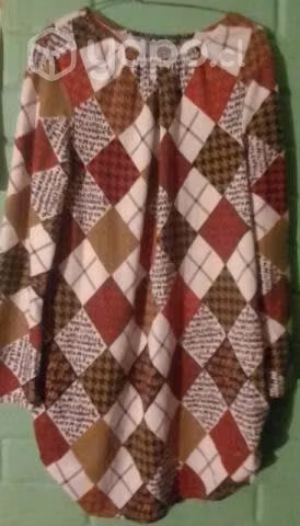Lindo vestido en lana delgada, talla M