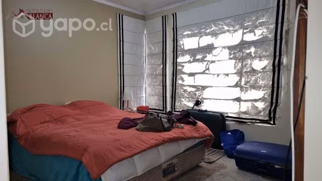 Amplia casa con 3 lofts independientes - Imagen 10