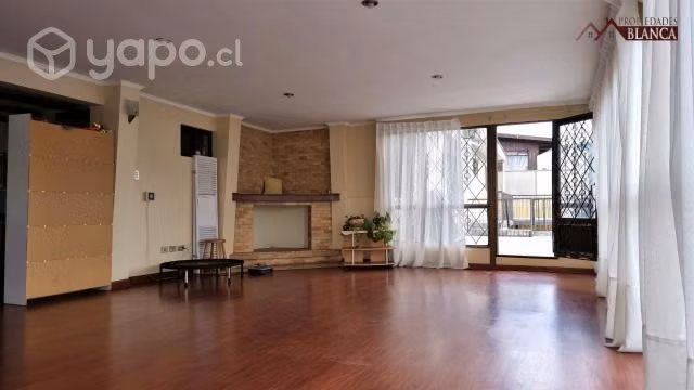 Amplia casa con 3 lofts independientes - Imagen 6