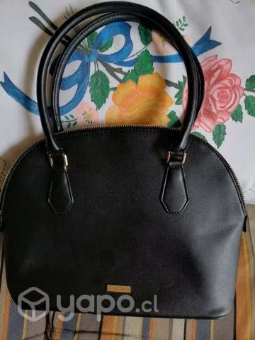 Cartera aldo color negro.