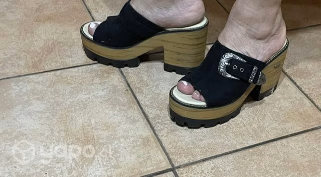 Sandalias