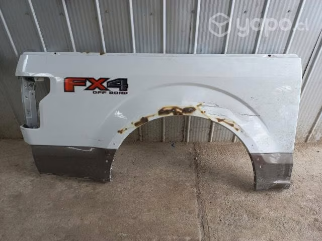 Tapabarro derecho trasero Ford F-150 2016