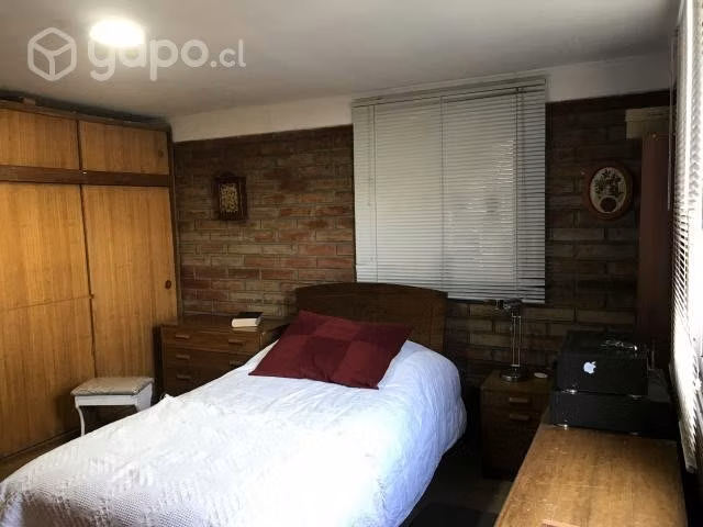 Casa en La Cisterna, cercana a Metro El Parron