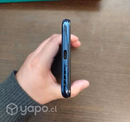 Moto one hyper