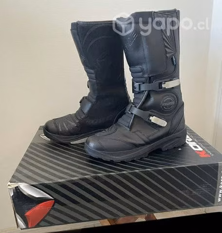 Bota Moto, Kore Uyuni TALLA: 43