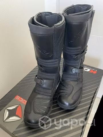 Bota Moto, Kore Uyuni TALLA: 43