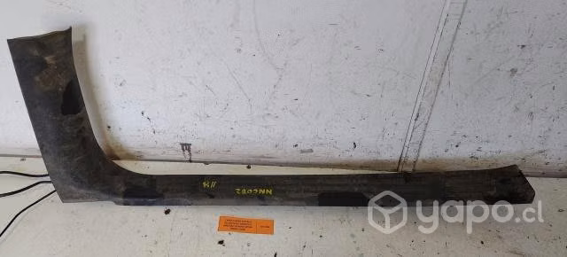 Tapiz Cubre Zocalo Del der (082) Nissan NP300 2020