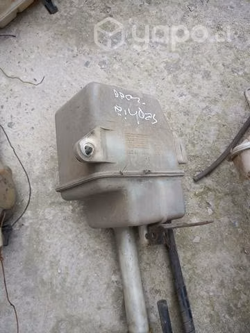 Kia sephia 2000 deposito de agua limpiaparabrisas