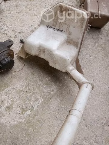 Mazda deposito de agua limpiaparabrisas envio