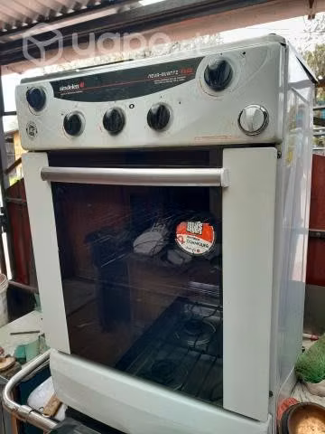 cocina a gas marca Sindelen