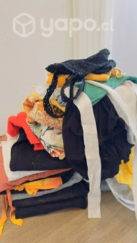 Bolsa con más de 70 prendas - Imagen 4