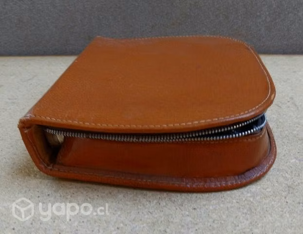 Antiguo neceser de viaje para hombres