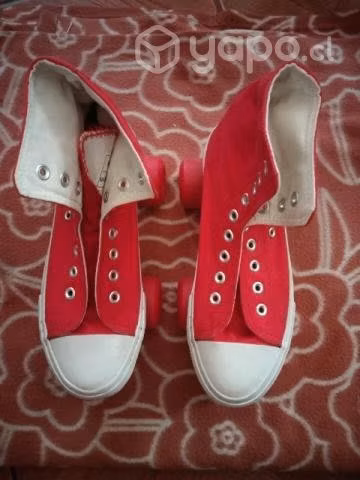 Patines rojos con blanco