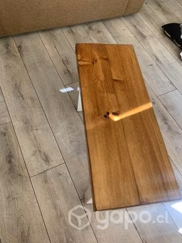 Comedor de madera y fierro