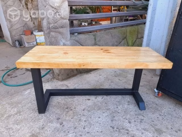 mesa de centro y parrilla