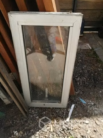 Lote de materiales de demolición