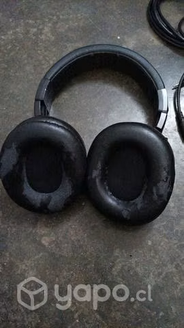 Audífonos ATH-M40 de Audio-Technica - Imagen 2
