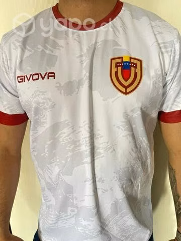Camiseta vinotinto